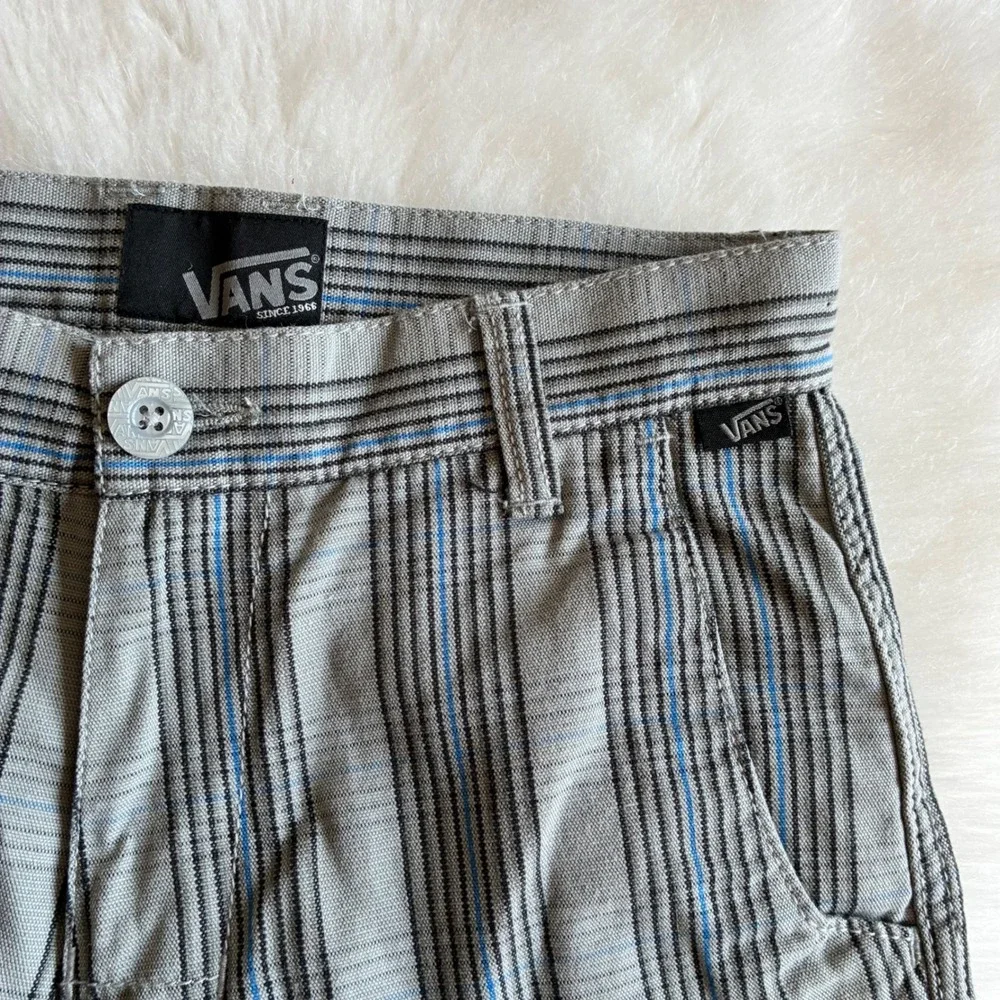 Vans Boys Grey Blue Striped Chino Walk Shorts Size 12 Skate Casual Summer